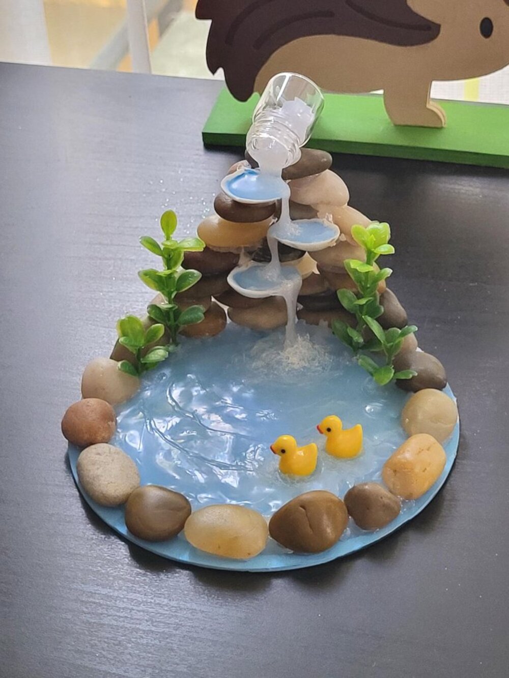 Cute hand-crafted little duck pond water fountain cascade waterfall display